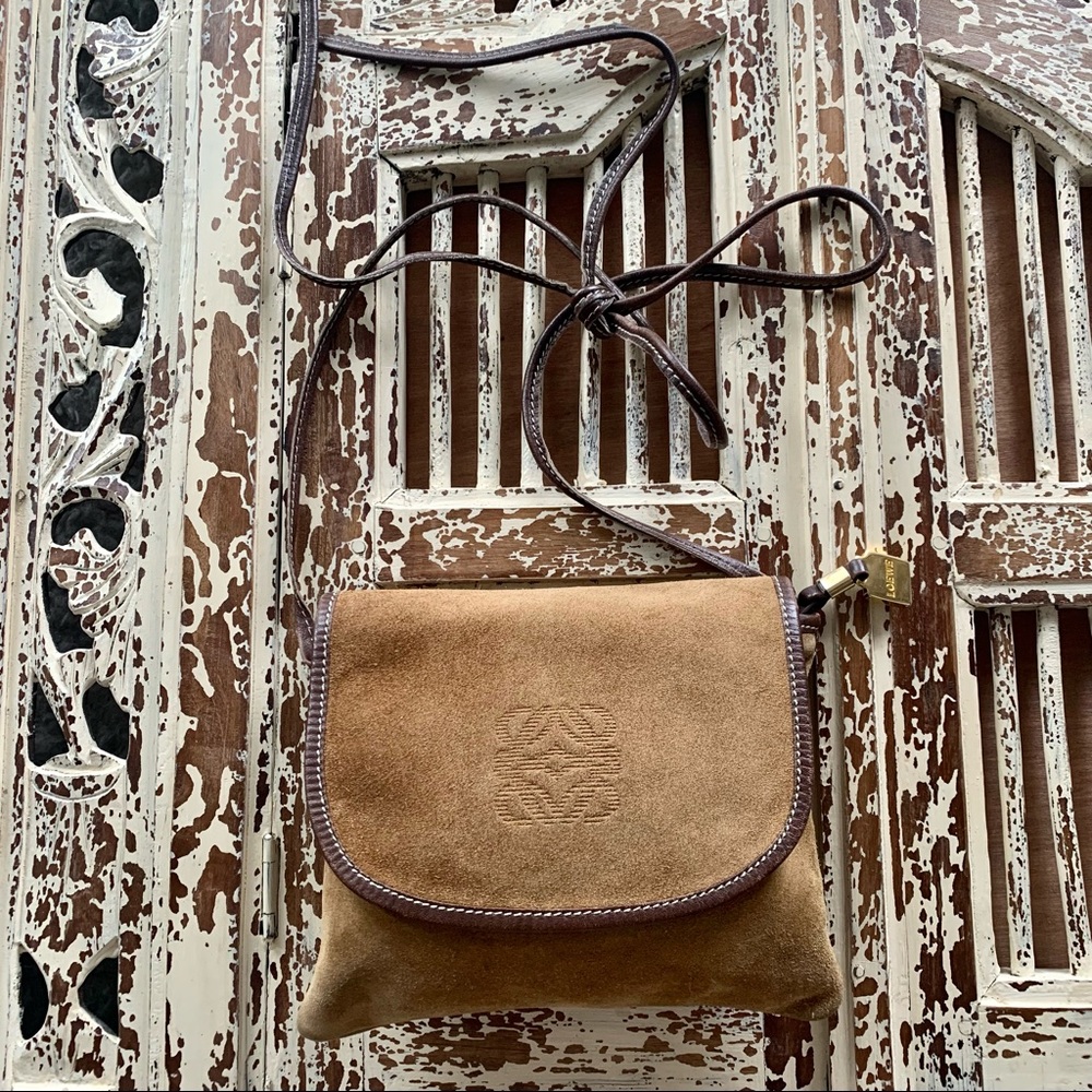 Loewe Suede Vintage Logo Bag - Picture 2 of 15